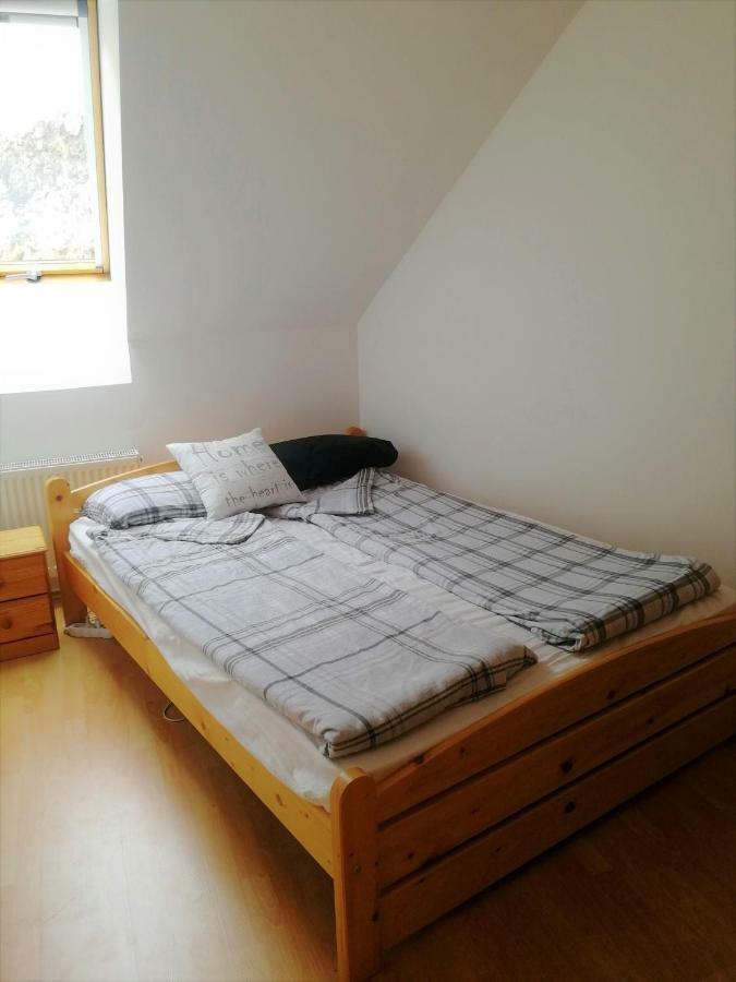 Centrum - A. Apartman Pécs Exteriör bild