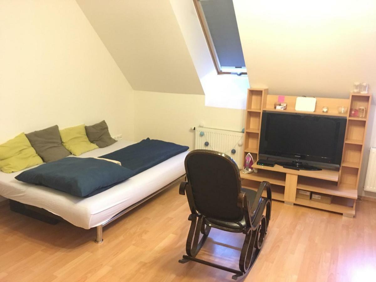 Centrum - A. Apartman Pécs Exteriör bild
