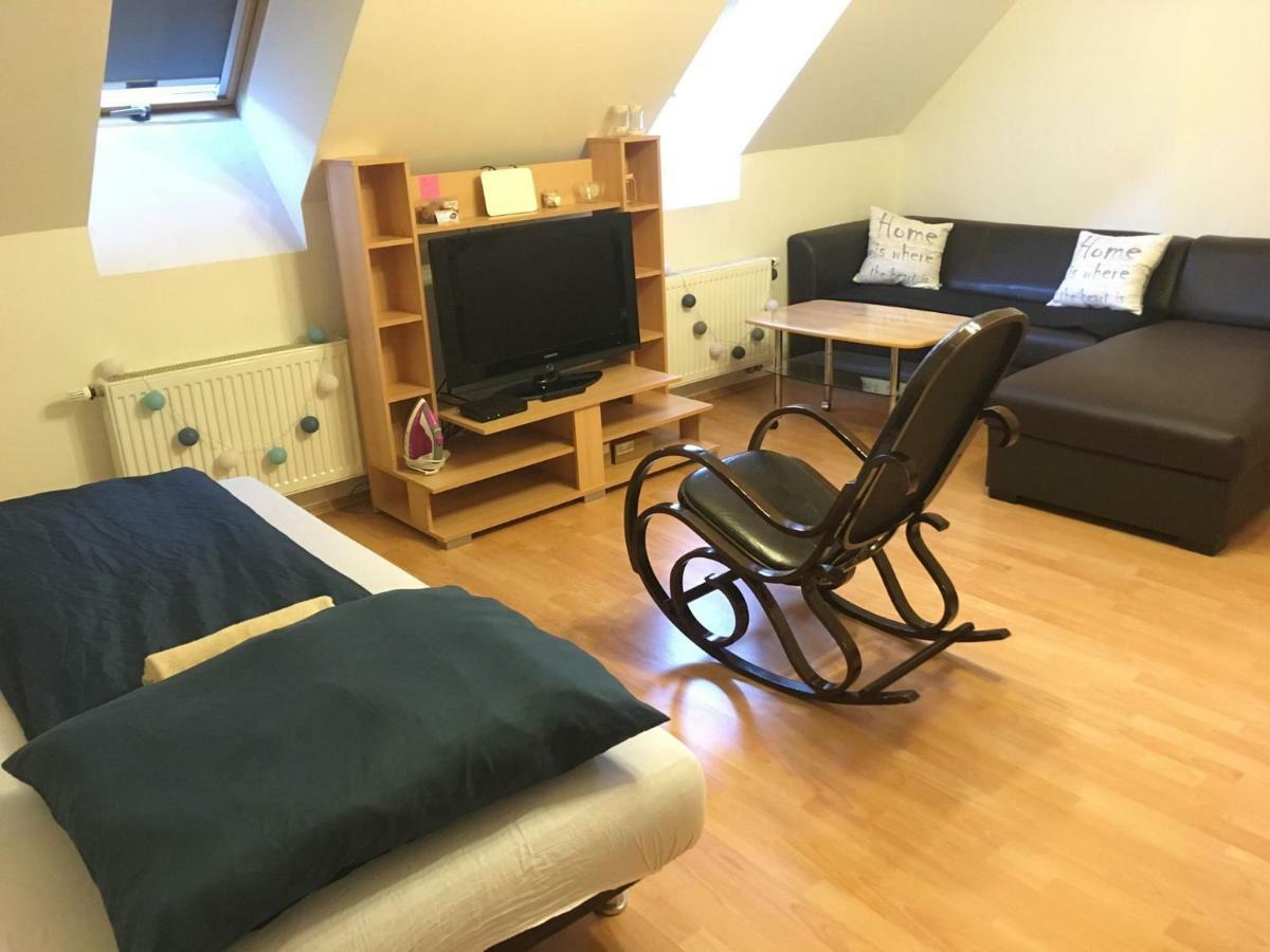Centrum - A. Apartman Pécs Exteriör bild