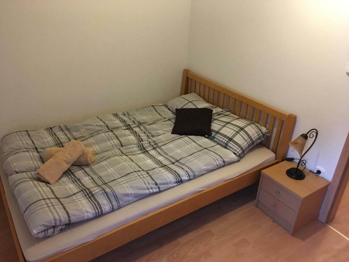 Centrum - A. Apartman Pécs Exteriör bild